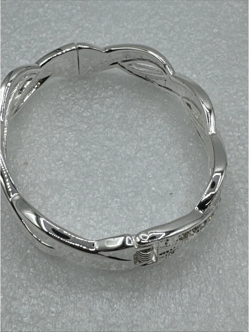 PREMIER DESIGNS Clamper Bracelet Yellow Rhinestones Twist Silver Tone Oval